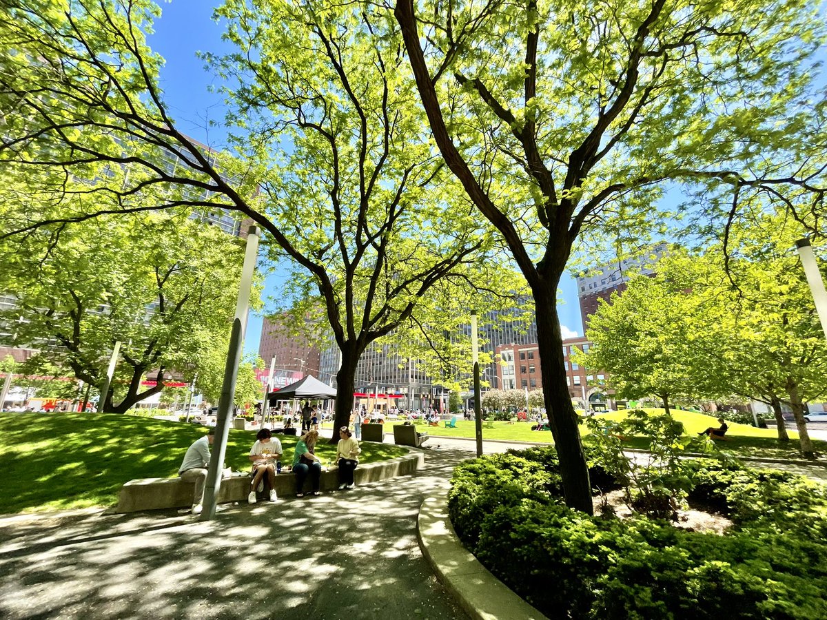 It’s a 10/10 day for @DowntownCLE’s Walnut Wednesday at Perk Park!!🤩 🚚 🍽️ 🎶☀️ downtowncleveland.com/food-trucks