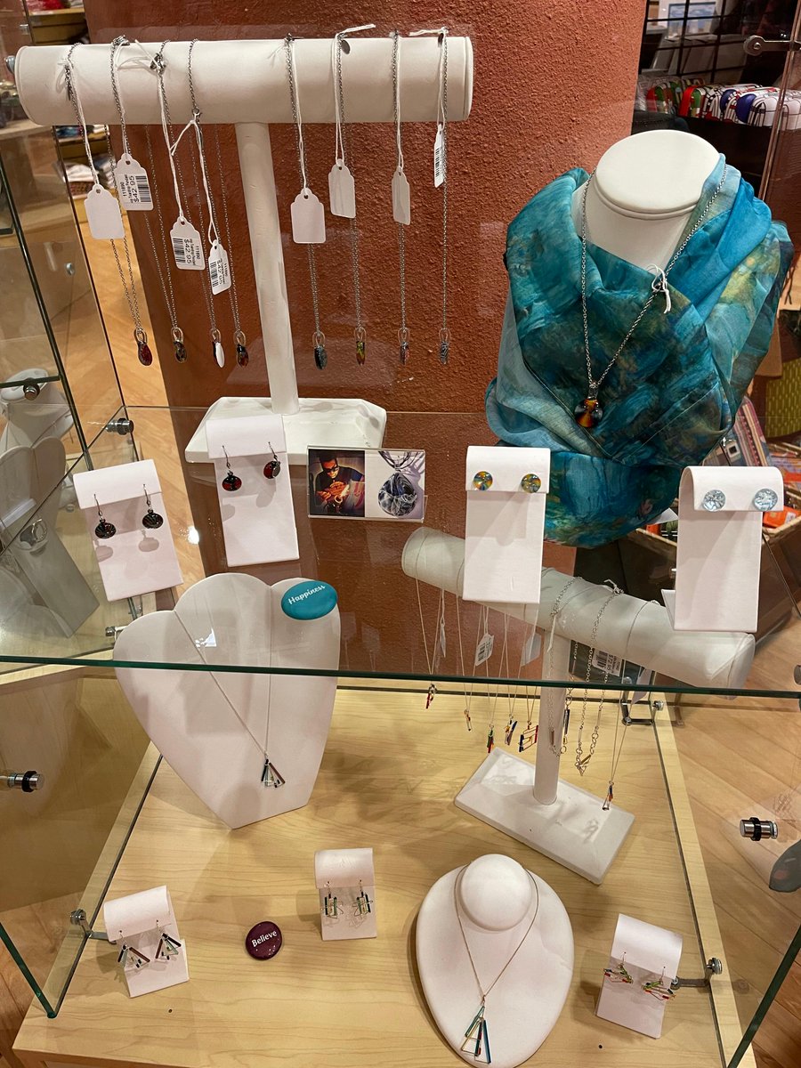 Make this Mother's Day memorable with a gift as unique as Mom! 🌸 Stop by Monona Terrace's Gift Shop for a curated selection featuring artisanal jewelry and beautiful home decor. You'll find the perfect token of appreciation that she'll cherish forever. mononaterracegiftshop.com