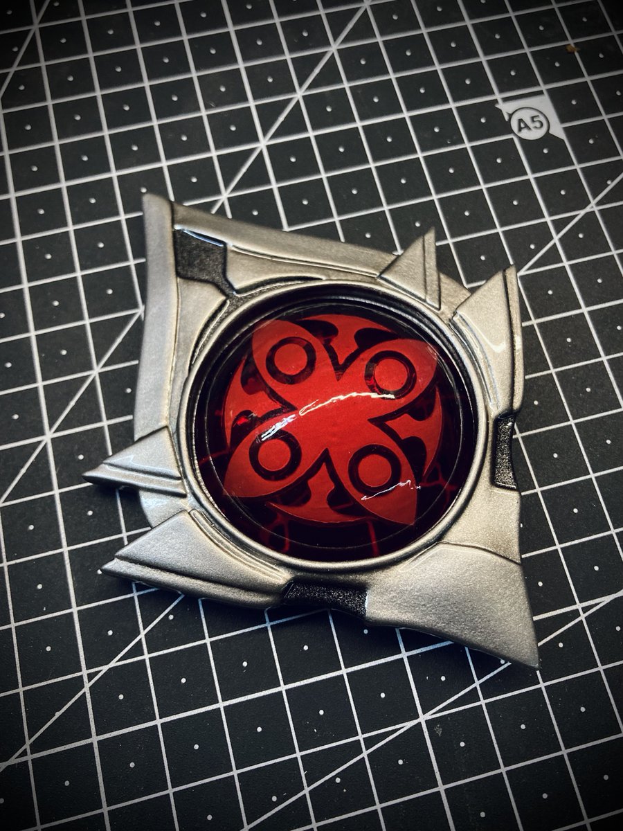 Я вспомнила про существование твиттера 😅
Рассказывайте, что сейчас на повестке?)
А я вам пока батины куски покажу. 
#GenshinImpact #Arlecchino