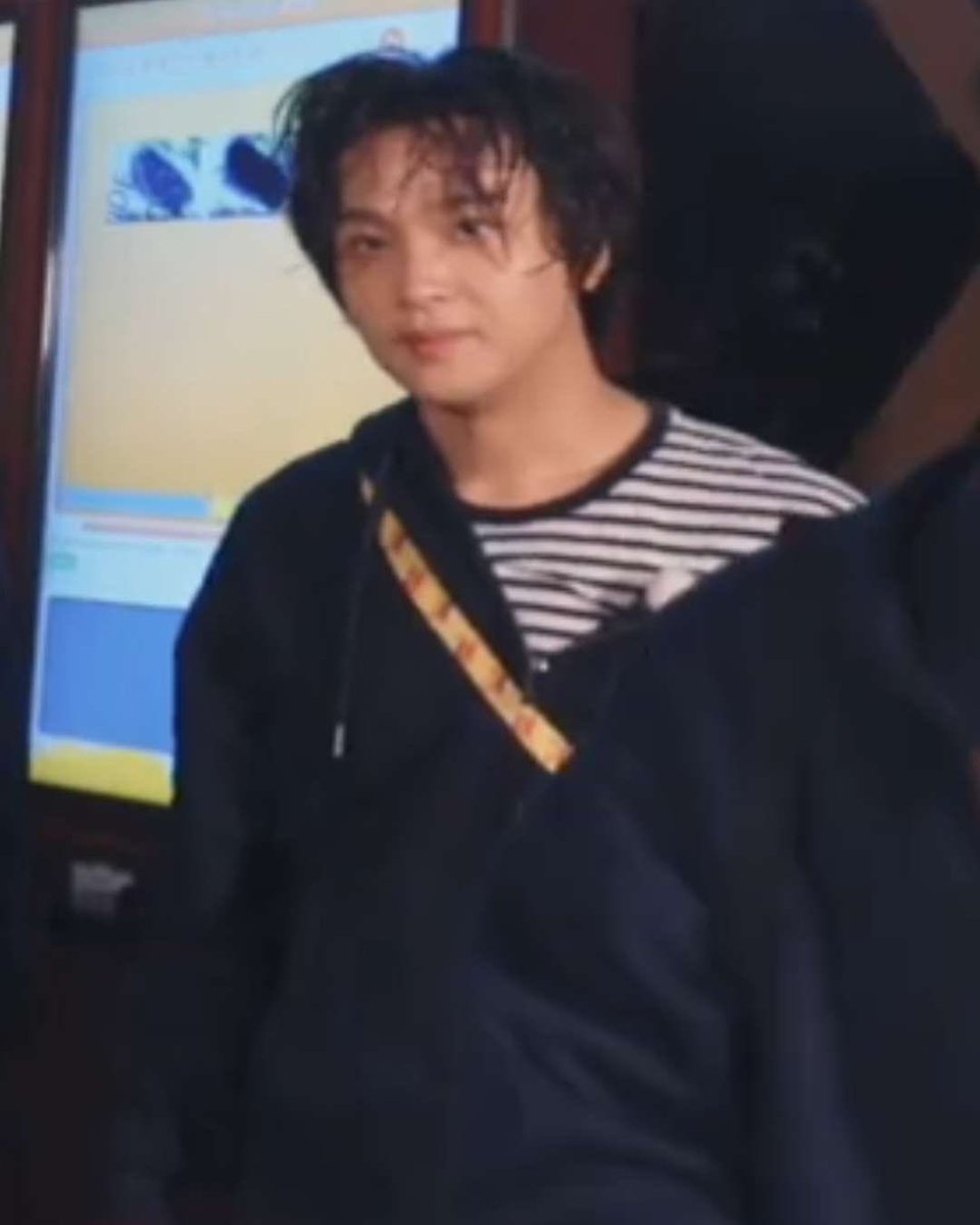 “너그루밍좀해야겟는걸” 

                                     (곰은그루밍안해..)
                                         정말고마워