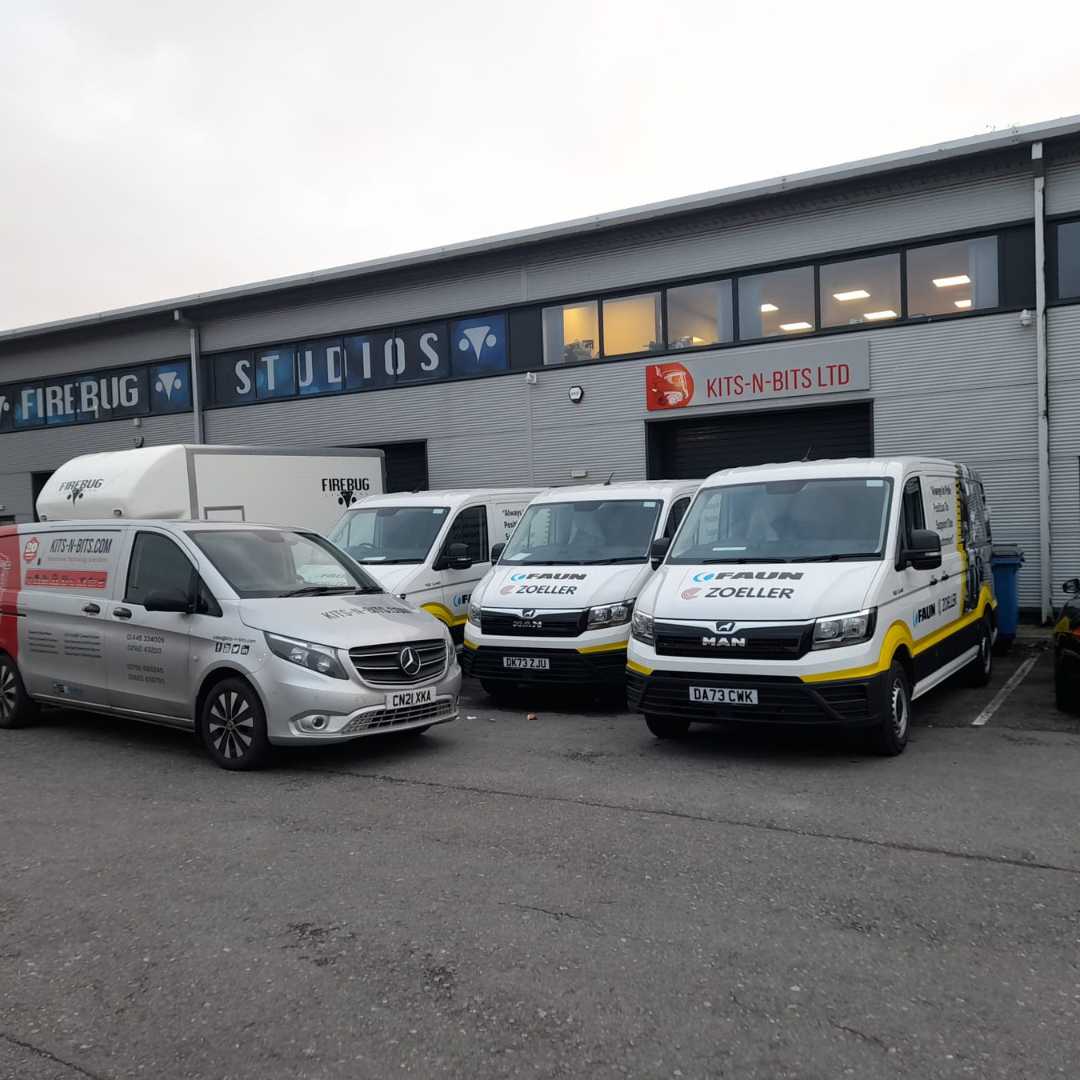 Earlier this year our installers fitted these three MAN TGE vans with racking, inverters, interior lighting and security locks for our client, Faun Zoeller.

#Vans #Racking #Inverters #InteriorLighting #VanLighting #VanSecurity #KitsNBits #Cardiff  #Swansea #Barry #MANTGE