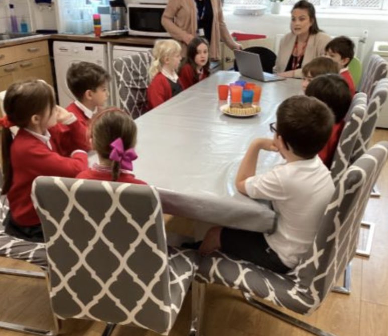 The library re-vamp working party are working hard on phase 1 of the library project! Lots of superb ideas from our Year 2 reading ambassadors! 📚