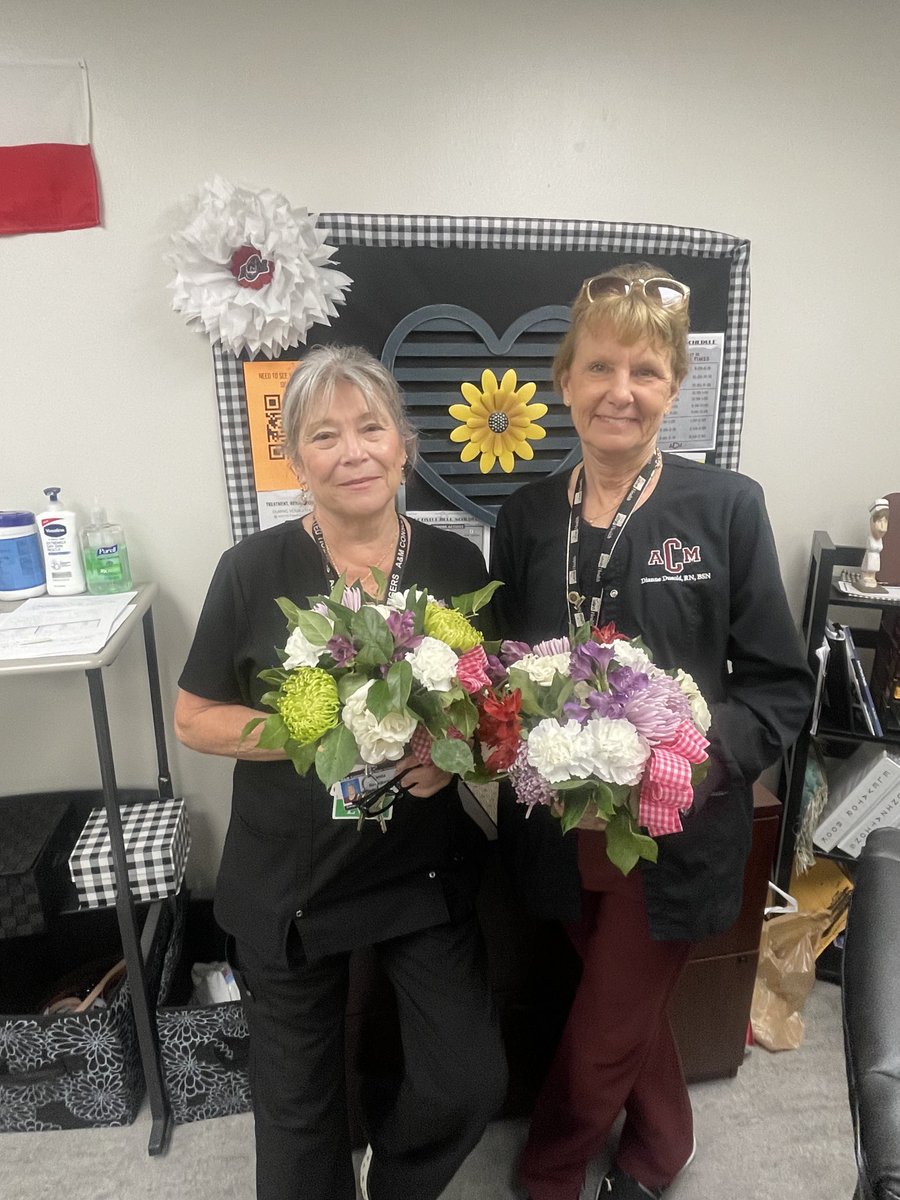 It’s National School Nurse Appreciation Day! ⁦@ConsolHS⁩ is blessed to have some amazing nurses ⁦⁦who go above and beyond to take care of the  ⁦@ConsolHS⁩ family. #ConsolConnection