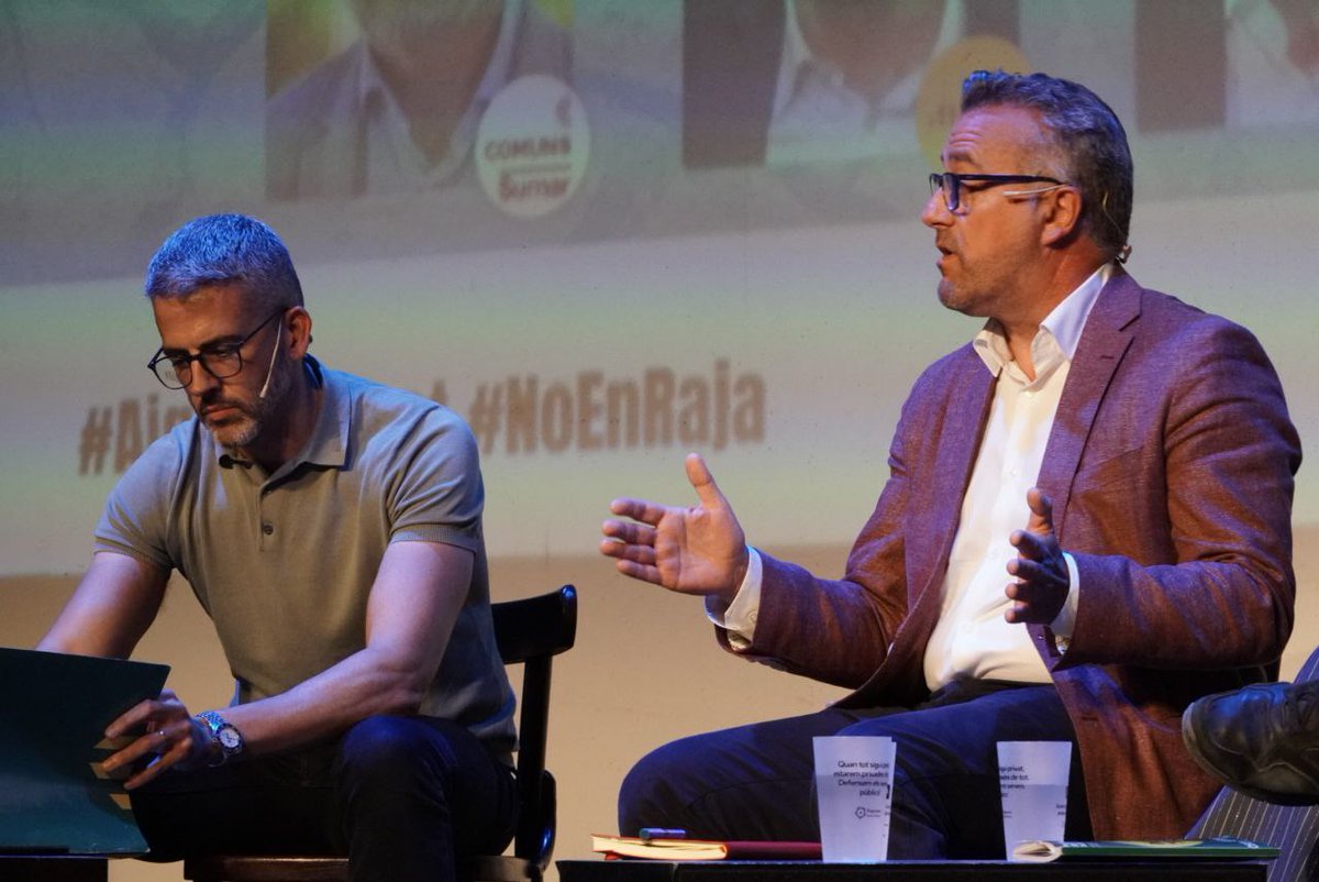 Segona ronda a #AiguaADebat: 🤔 Quin rol han de tenir les #dessaladores i els seus costos ambientals si gestionéssiu l’abastament d’aigua a Catalunya? 

Quina és la vostra visió sobre el transvasament de l’Ebre o altres connexions?

🎥 Segueix-ho en línia: youtube.com/live/MgpPFogI9…