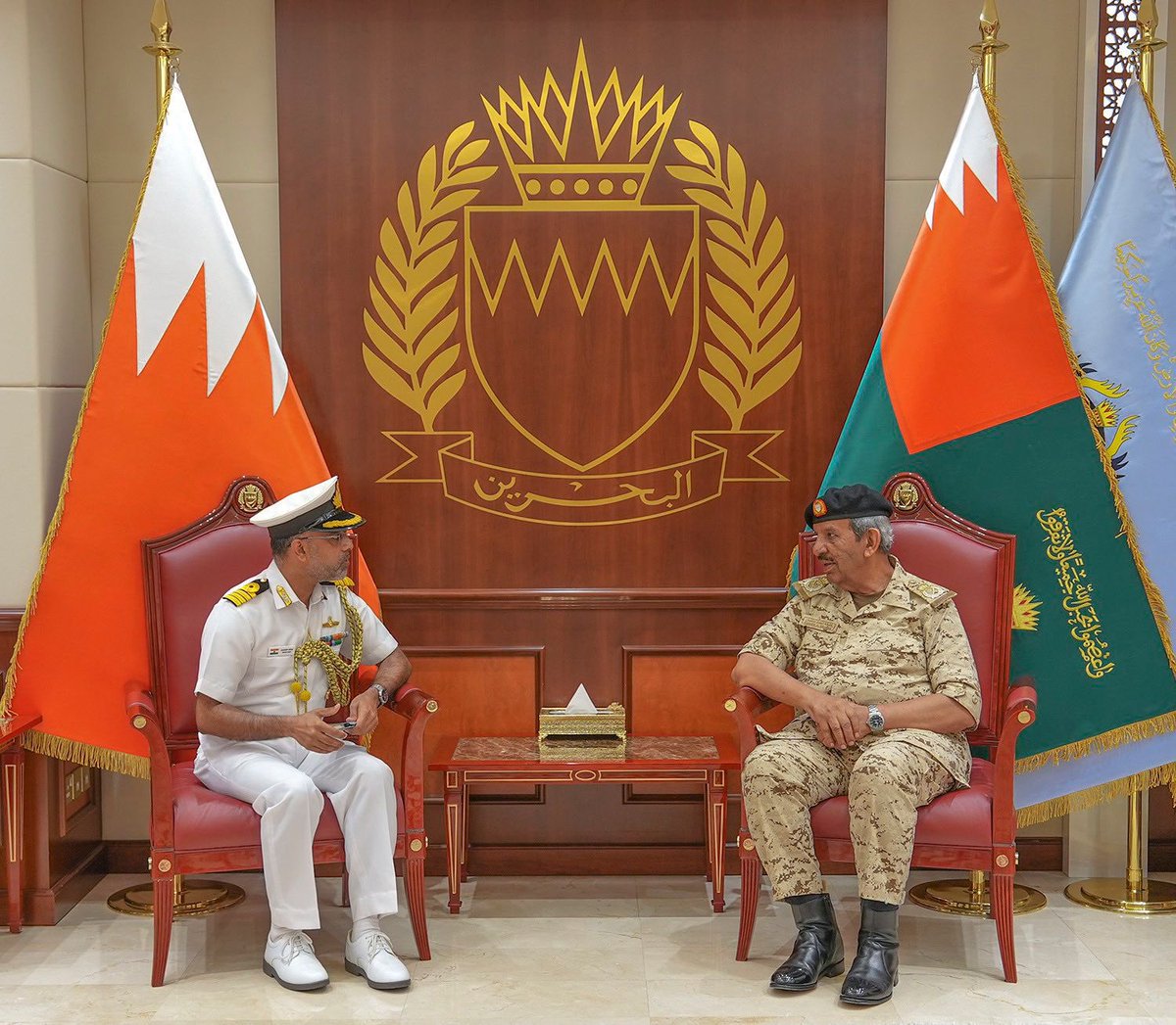 Capt. Sandeep Singh, Defence Attaché @indiainbahrain called on H.E. Field Marshal Shaikh Khalifa bin Ahmed Al Khalifa, Commander-in-Chief @BDF_Bahrain today, and discussed the importance of bilateral cooperation in the field of Defence and Security.