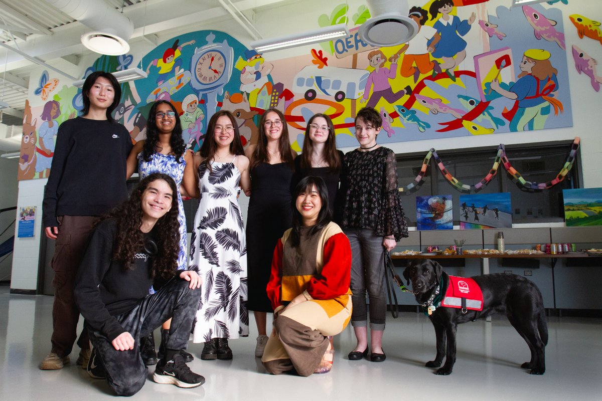 Yesterday, eight Oakville youth were recognized with the first Oakville Youth Awards at a special ceremony held at QEPCCC. The Youth Mural Project, 'A Trip Through Town', which was worked on by 12 young local artists, was also unveiled last night. Details:oakville.ca/town-hall/news…