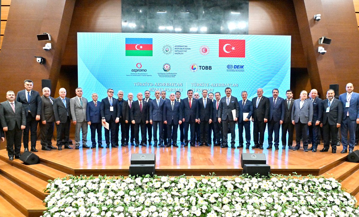 Türkiye - Azerbaycan İş Forumu’nu Cumhurbaşkanı Yardımcımız Sayın @_cevdetyilmaz, Azerbaycan Başbakanı Sayın Ali Asadov ve iş insanlarımızın katılımıyla TOBB’un ev sahipliğinde gerçekleştirdik. Dost ve kardeş Azerbaycan ile iktisadi ve ticari ilişkileri, işbirliği fırsatlarını