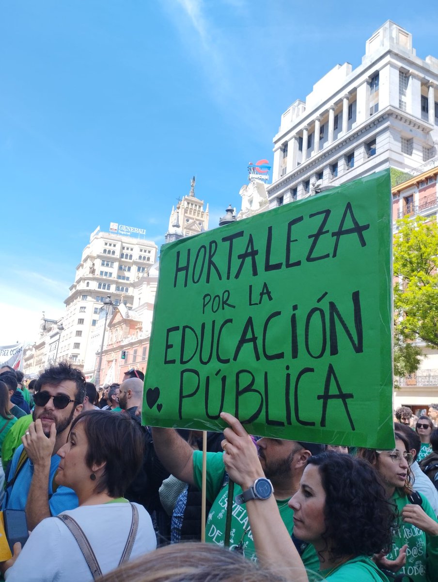 #Hortaleza por la educación pública 💚