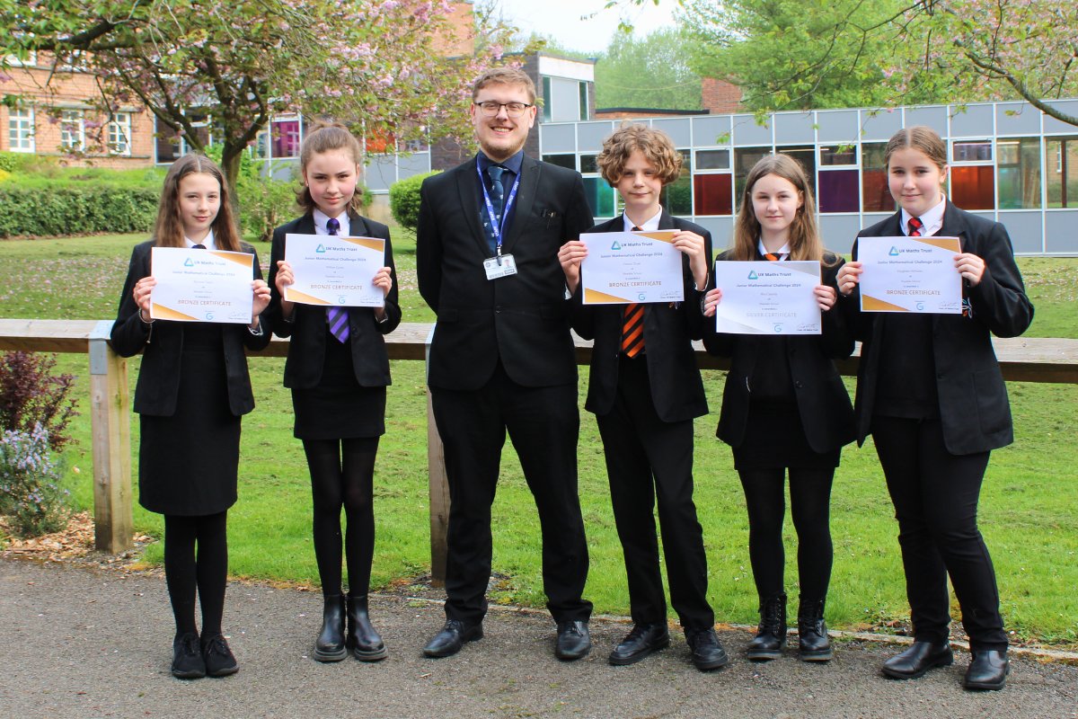 @RisedaleFamily mathematicians triumph in National Maths Challenge! Huge congratulations to Mya (Gold!), Mia (Silver!) & all our Bronze medalists! Read more about their success here: risedale.org.uk/news-and-dates… @UKMathsTrust #TeamRisedale 💙💜🧡❤️
