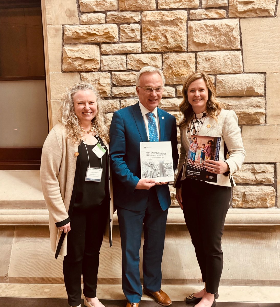 It was an honour to meet with the Chair of HESA Committee <a href="/SeanCaseyLPC/">Sean Casey</a> on the occasion of the release of the Child Health Study report. #WeCANforKids bit.ly/46f7JQ8 <a href="/Hanigsberg/">Julia Hanigsberg</a>  <a href="/EGruenwoldt/">Emily Gruenwoldt</a>