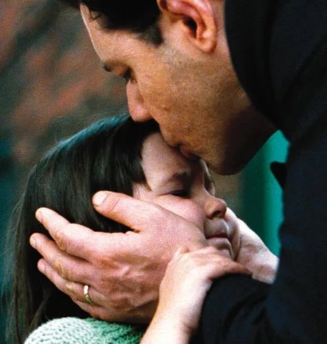 hold me with those hands @russellcrowe
