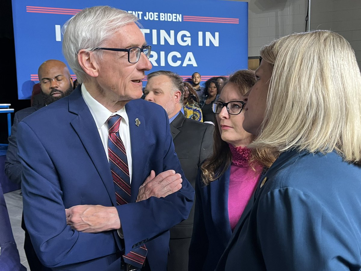 Wisconsin @GovEvers, Wisconsin AFL-CIO President @s_Bloomingdale and AFL-CIO President @LizShuler are in Sturtevant, WI, to hear @POTUS announce a new planned Microsoft data center expected to create 2,000 good jobs.