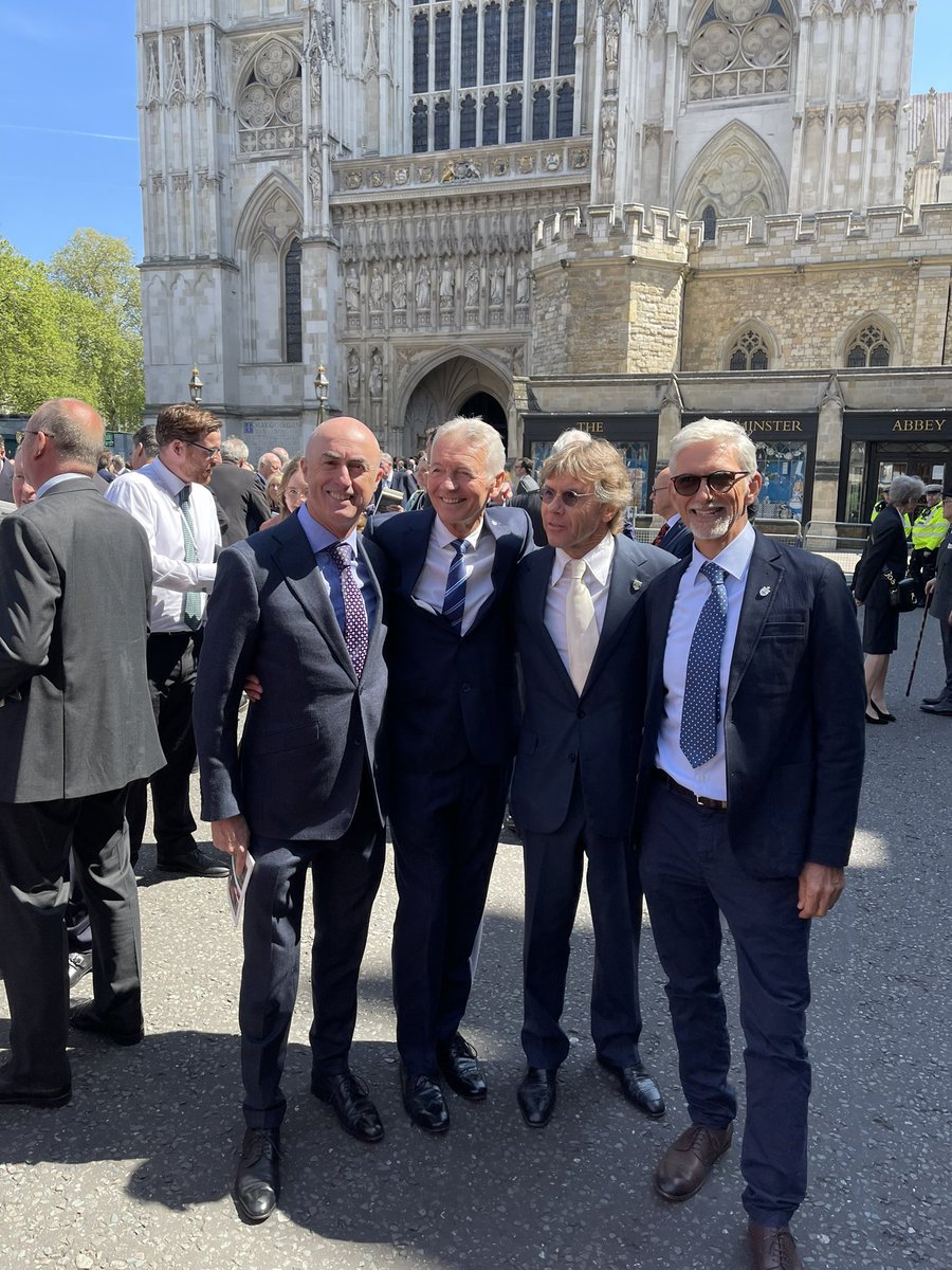 A wonderful service to remember #SirStirlingMoss honoured #WestminsterAbbey normally reserved for royalty. He was racing royal number one. @HillF1 @brabsracer #PaulStewart and I soaked up the marvellous atmosphere afterwards.