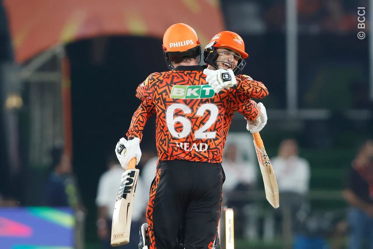 Travis head and Abhishek Sharma is the deadliest opening combo I have ever seen in the IPL...Show me a better combo than these two, unfortunately you can't find anyone near them in anyway ..#SRHvsLSG #IPL2024