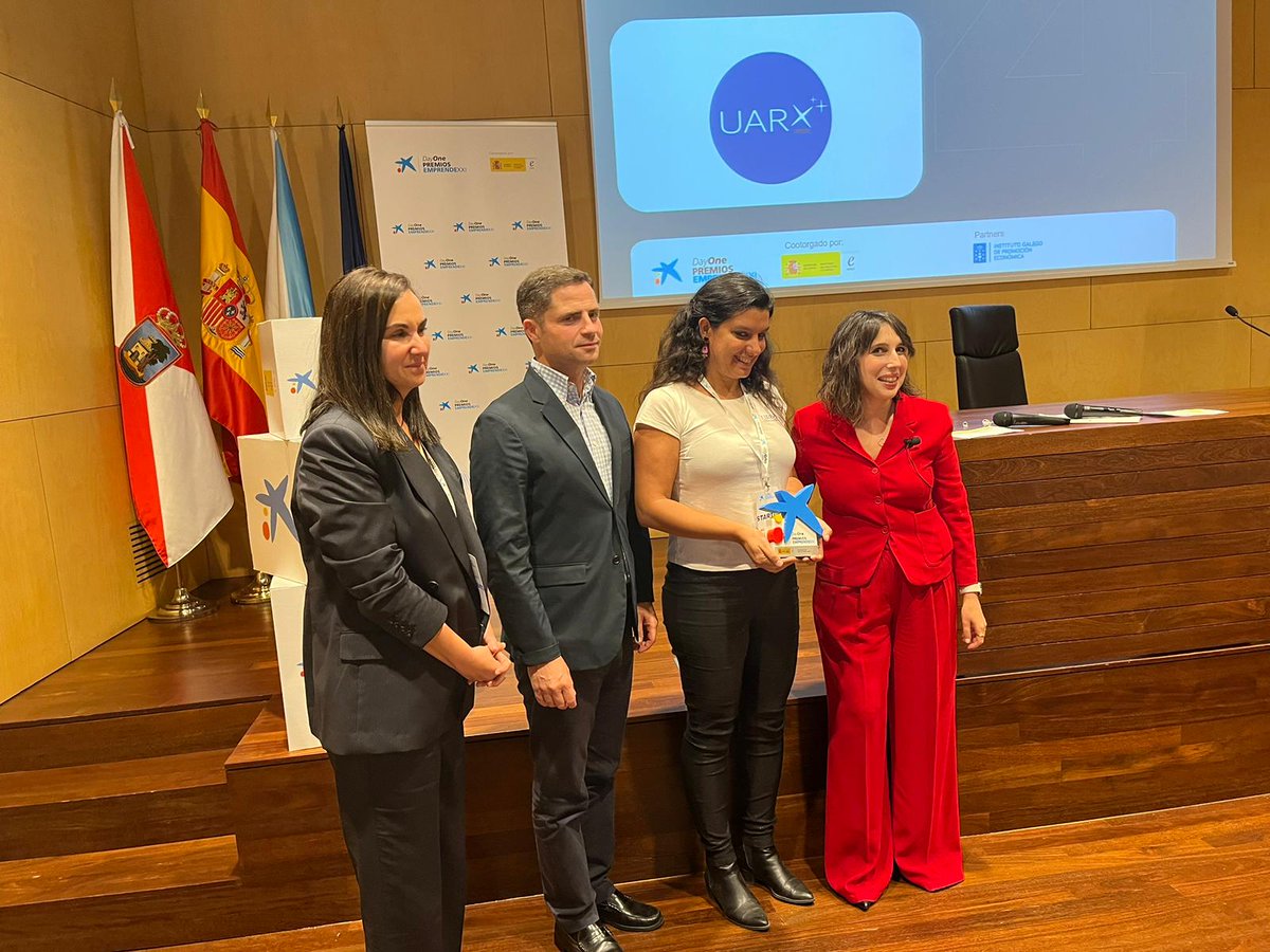 🎉¡Enhorabuena @uarxspace! Su proyecto especializado en un sistema de propulsión eléctrica para satélites, ha sido elegido por el jurado como #startups más innovadora en #DayOneInnovationSummit de Galicia 🎉#PremiosEmprendeXXI @enisa @StartupGalicia @IgapeXunta