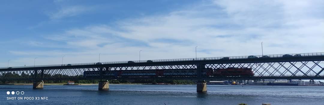 Se o meu sangue não me engana, 
como engana a fantasia, havemos ir a Viana,
ó meu amor, algum dia...❤️