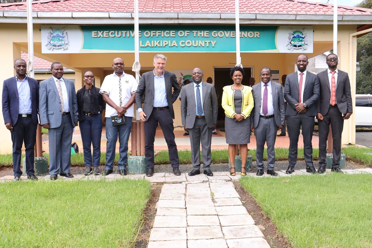 It was a privilege to join H.E @GVNJoshuaIrungu & @NLinKenya Deputy Amb.Joris van Bommel in issuing a grant for water resource mngt in Ewaso Nyiro N. Basin This basin is vast & water scarce yet with proper water resource management,water access for all will be achieved. #C2T