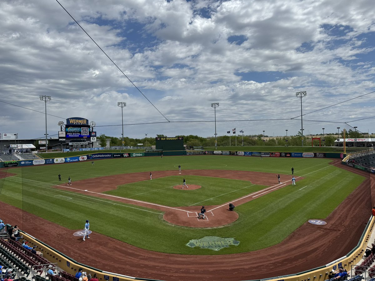 Just a gorgeous day in Papillion! The @OMAStormChasers have won 6 straight and are trying to make it 7 in a row! Hope you’ll come hang for our web-exclusive broadcast! 🎙️ stormchasers.mixlr.com 📺 MiLB TV & @ballylivenow