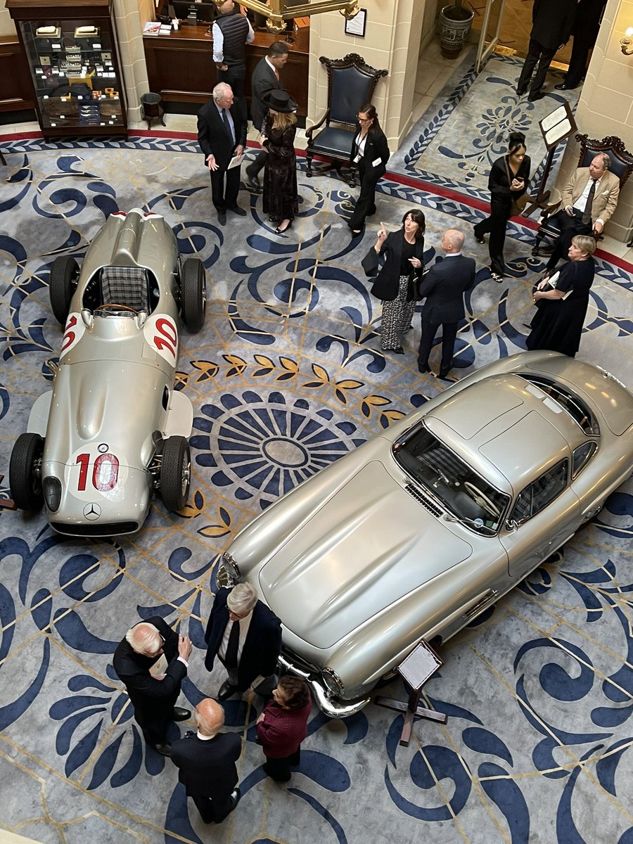 We were fortunate to be invited to the @RoyalAutomobile by @MercedesBenz post service for a reception. Sir Stirling’s 1955 GP Merc and Mille Miglia recce car were in the rotunda.