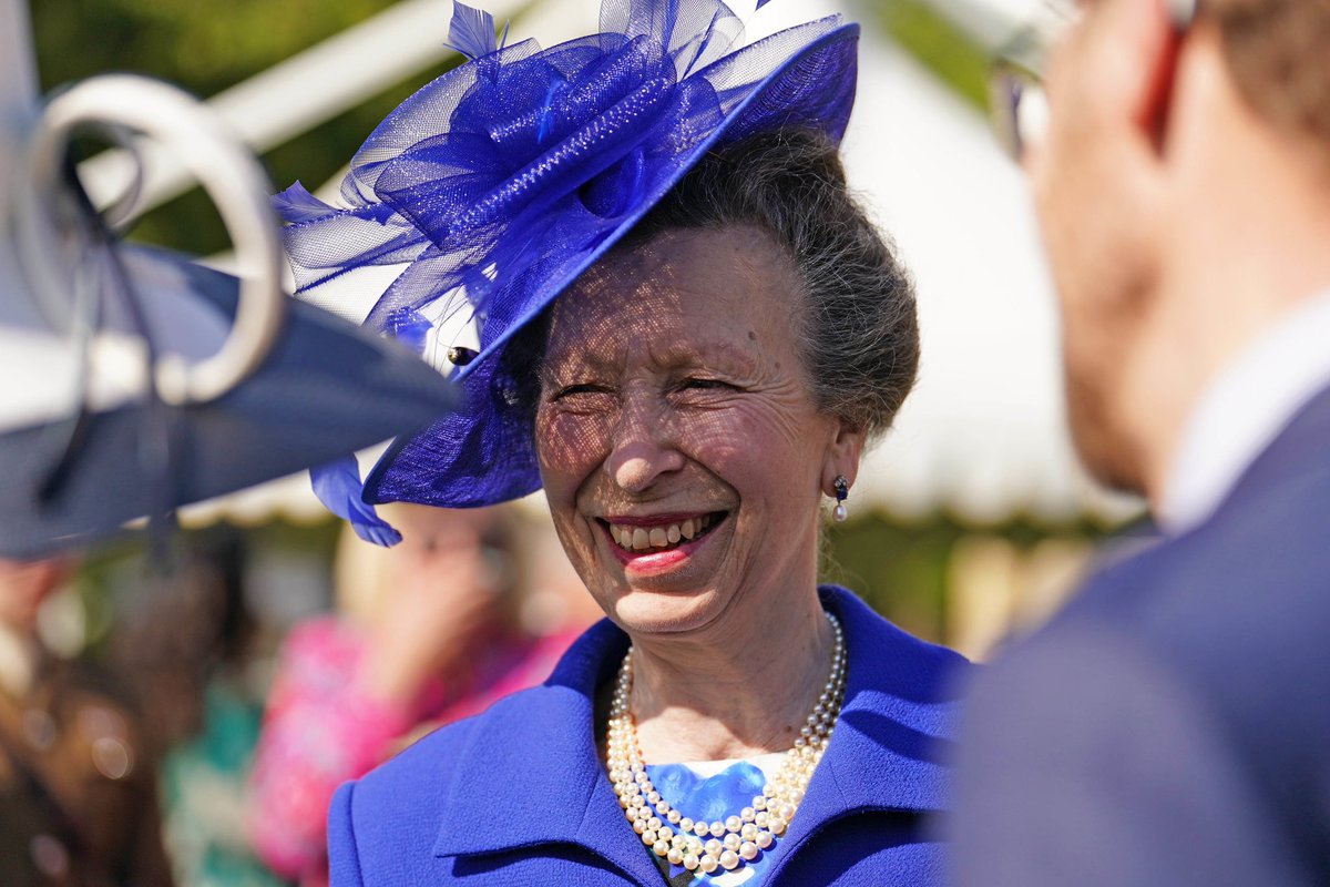 RoyalFamily's tweet photo. This afternoon, The King and Queen were joined by The Princess Royal, The Duke and Duchess of Edinburgh, and The Duke and Duchess of Gloucester at the first Garden Party of the season. https://t.co/G2VhqrEcmS