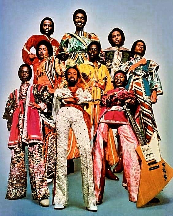 Happy 74th Birth Anniversary to #singer/#songwriter #PhilipBailey of #EarthWindAndFire with the #bandleader/#founder/#vocalist and more of #EWF, #MauriceWhite!

#soultrain #singers #Singersongwriter #rnb #70s #70smusic #grownfolksmusic #singersongwriters #oldschoolrnb #band