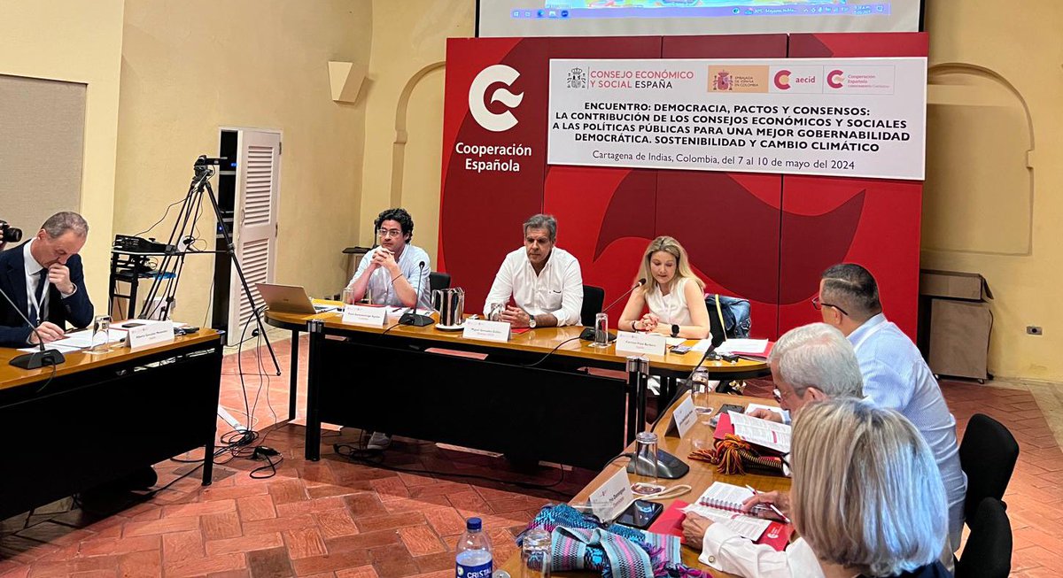 Carmenv81's tweet photo. El @CESEspana junto a la @AECID_es promovemos el encuentro con los Consejos Económicos y Sociales de América Latina y el Caribe

Abordaremos las políticas públicas para mejorar la gobernabilidad democrática

Un placer inaugurar las jornadas junto a @MintrabajoCol y @CFCECartagena https://t.co/YayaW5GHoX