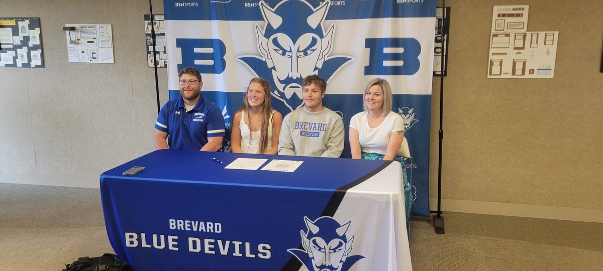 BrevardHSDevils's tweet photo. State champion wrestler, Ray Laney, signed with Newberry College today. They are getting a great young man with a tremendous work ethic. https://t.co/VvTi1SUjm8