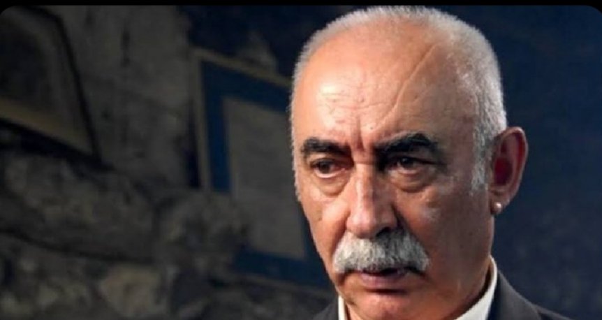 "Acınızı herkese göstermeyin. Çünkü; ateşinize kimin odun atacağını bilemezsiniz"..
Şener Şen