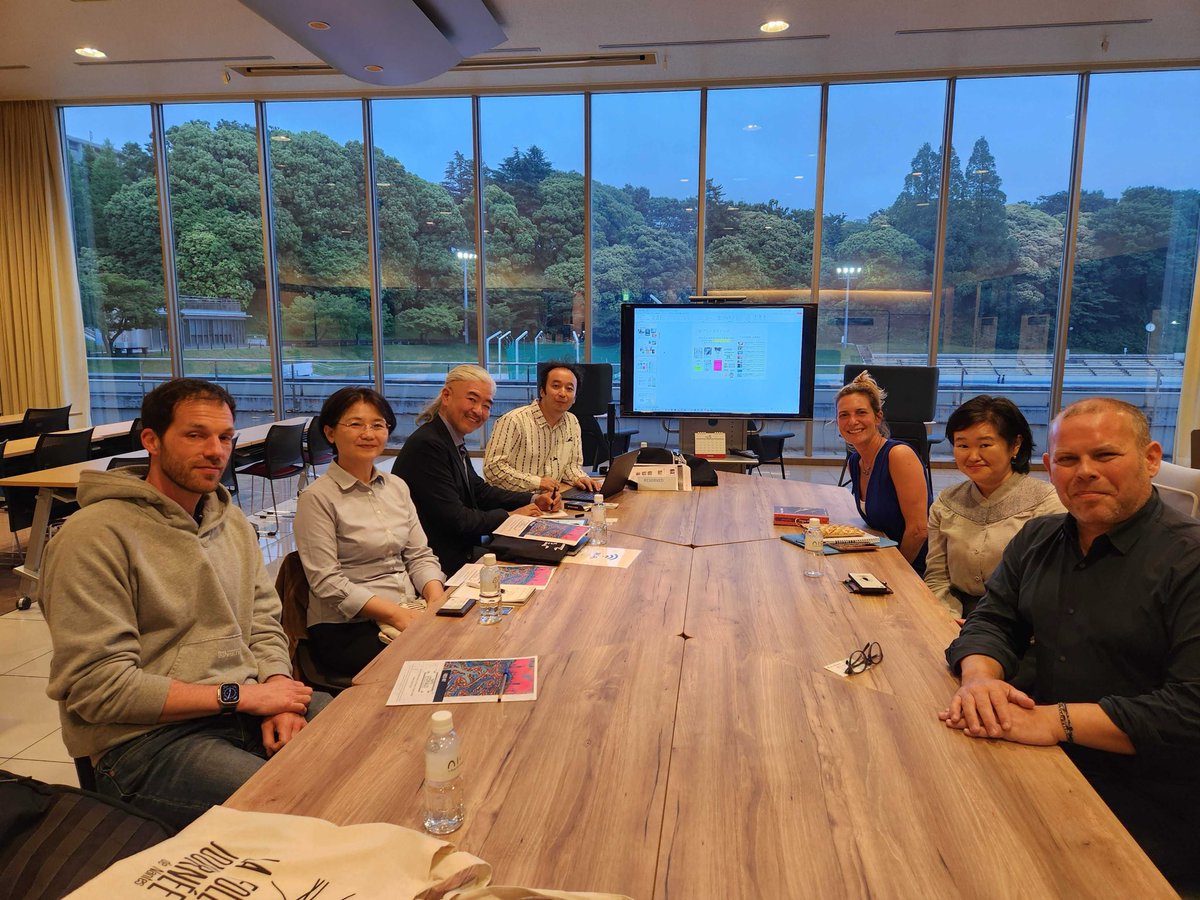 フランス・ナント市文化視察団の方々が、5/7に日本SF作家クラブとの面談に訪れました。面談では、ナント市で行われるSFの祭典、Utopiales（ユートピアル）に関する打ち合わせや、日仏双方のSFに関する情報交換を行いました。