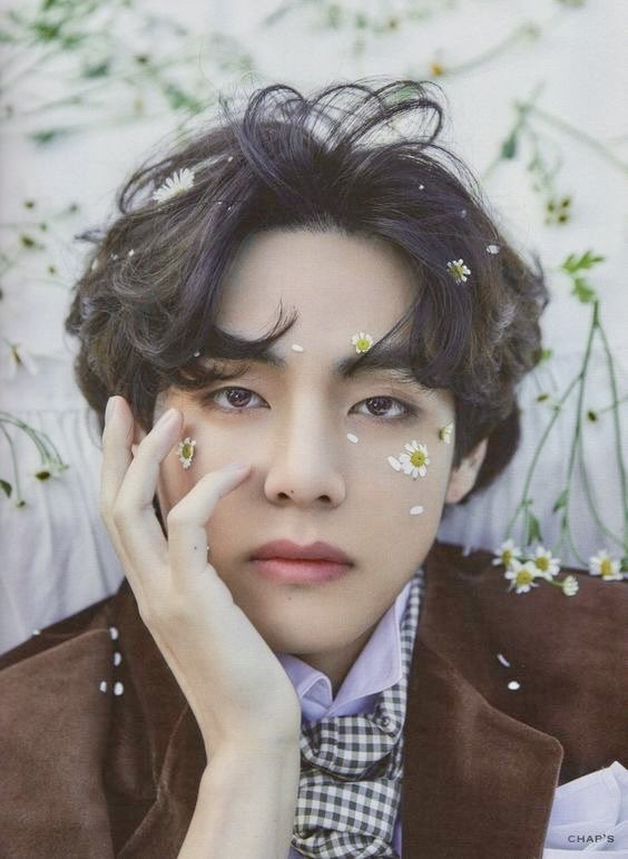 Anthophile (n.):  A lover of flowers 🌸 💜

BORAHAE TAEHYUNG
#WithTaehyungForever
#SeeYouSoonTaehyung