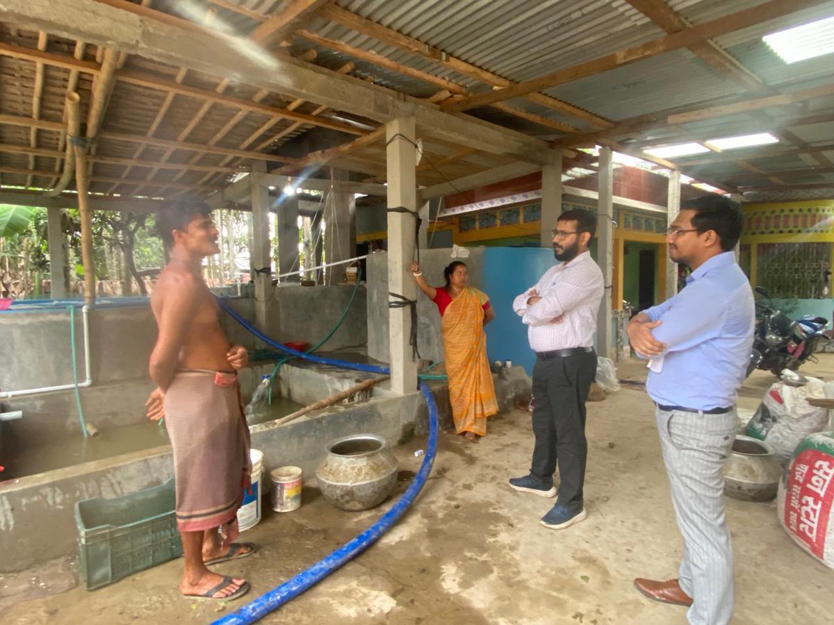ADM &amp; Collector- PP visited in a house of SHG member who is running a Hatchery and doing fish farming with 42 pond. The SHG member have taken loan Rs. 9 lakh so far through TRLM.