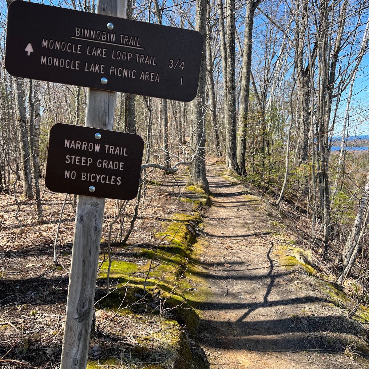 Spring is the perfect time to visit Mission Hill and reconnect with the outdoors now that warmer weather is finally here ☀️#ilovethesoo