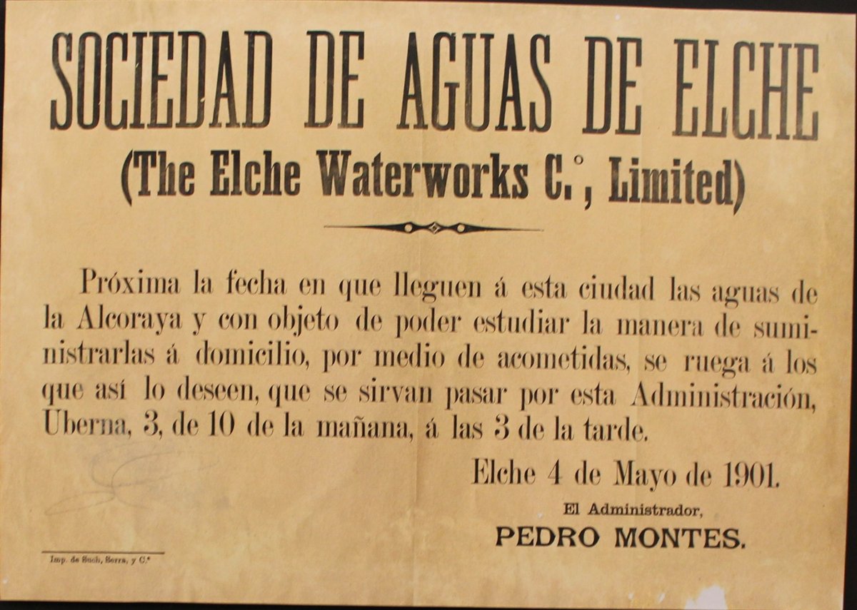 💦🗓️ Mayo 1901, Elche Waterworks anunciaba la llegada del agua de la Alcoraya a Elche para uso domiciliario. ¡Comenzaba la modernidad del siglo XX!   📈 Hoy, avanzamos hacia la circularidad del agua 🔄 para que nunca nos falte y la digitalización 💻 del ciclo urbano del agua. ♻️