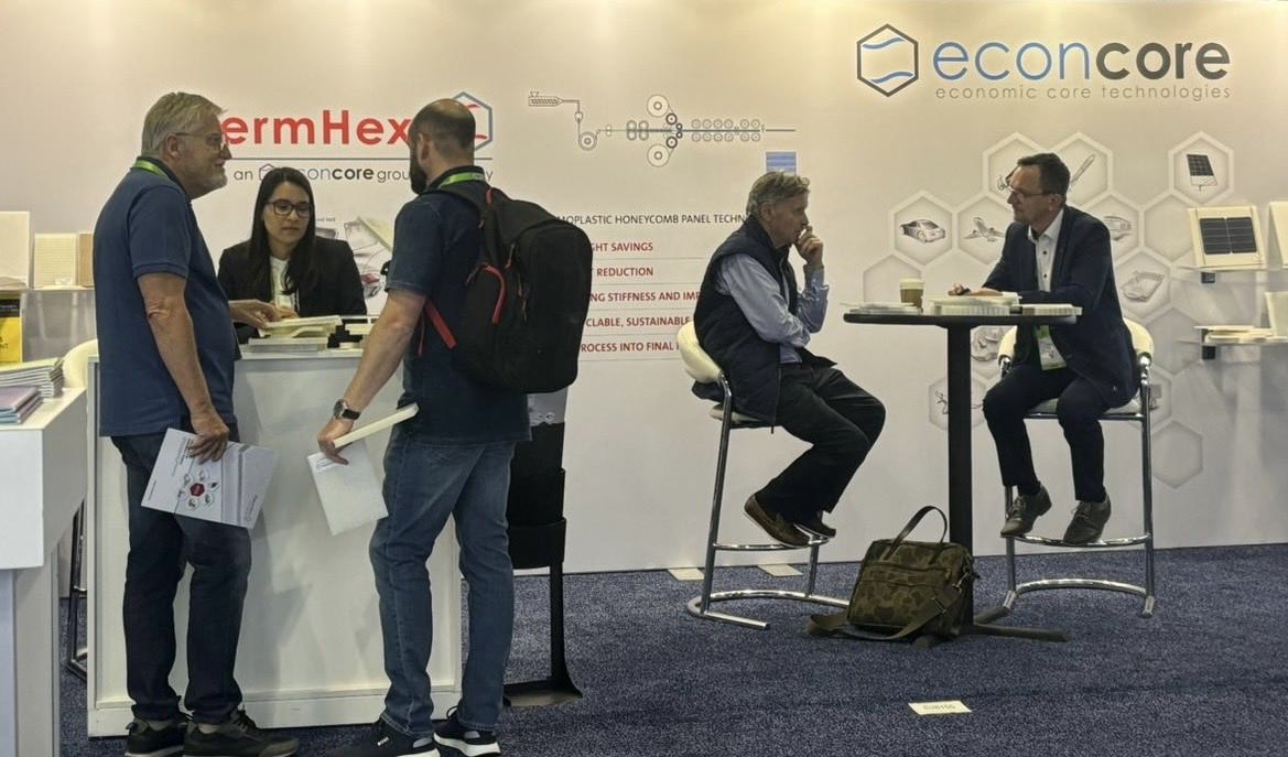 Day 2 ⁦<a href="/NPEplasticsshow/">NPE: The Plastics Show</a>⁩ starts with pleasant discussions about our lightweight, sustainable products 👏 ⁦<a href="/ThermHexWaben/">ThermHex Waben</a>⁩ #honeycombcores #sandwichpanels