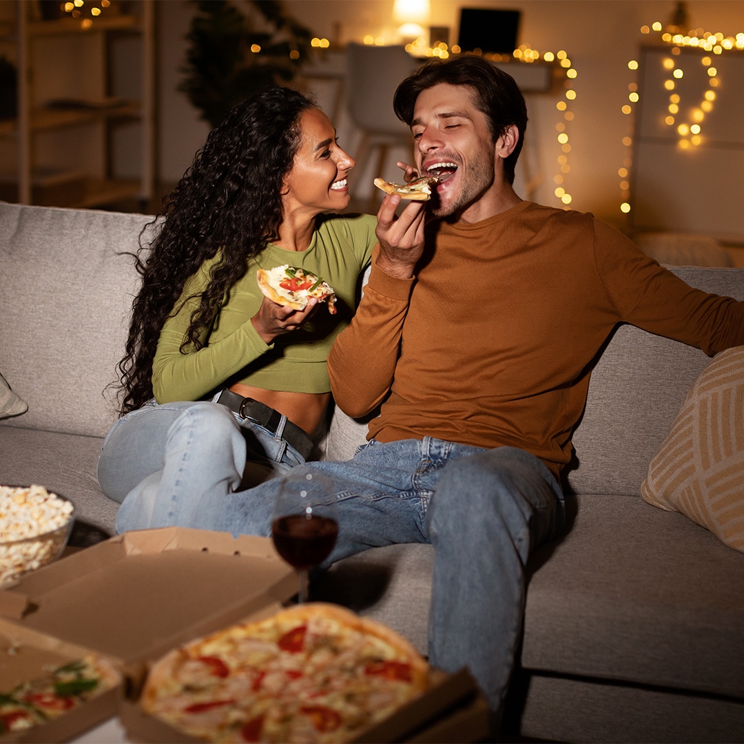 From a dazzling date night to dinner on the couch, we’ll keep you clothed for all occasions! 🍕🍷 #drycleaner #drycleaners #drycleaning #laundryservice #drycleaningservice #washandfold