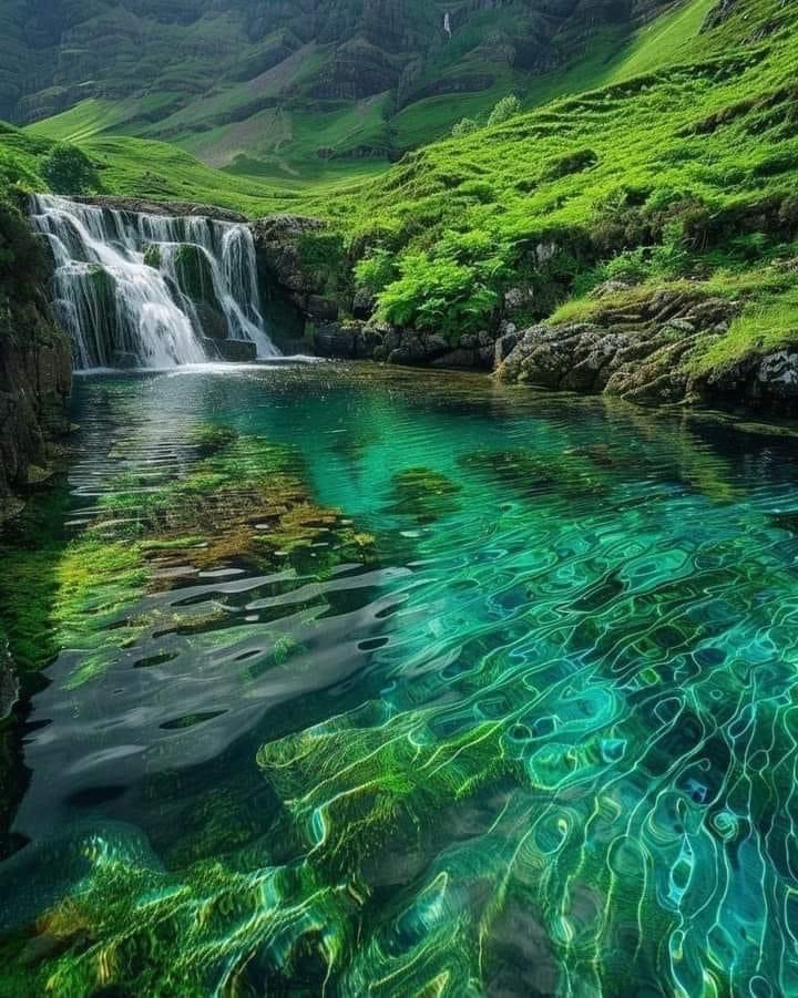 🧚‍♂️ The Fairy Pools of Isle of Skye, Scotland 🏴󠁧󠁢󠁳󠁣󠁴󠁿💙