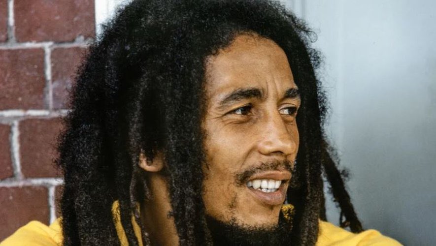 Youridefou's tweet image. Bob Marley a dit un jour : « Vous ne trouverez jamais de justice dans un monde où les criminels établissent les règles. »