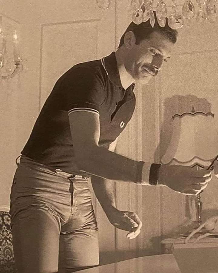 Evening Darlings 👑❤️FREDDIE MERCURY 👑💥