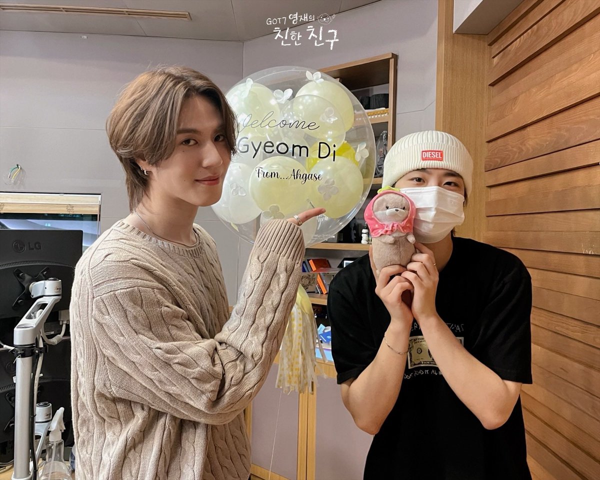 mbcbf_ever's tweet photo. 🦦🌼💚 https://t.co/RsuSFyQpSK