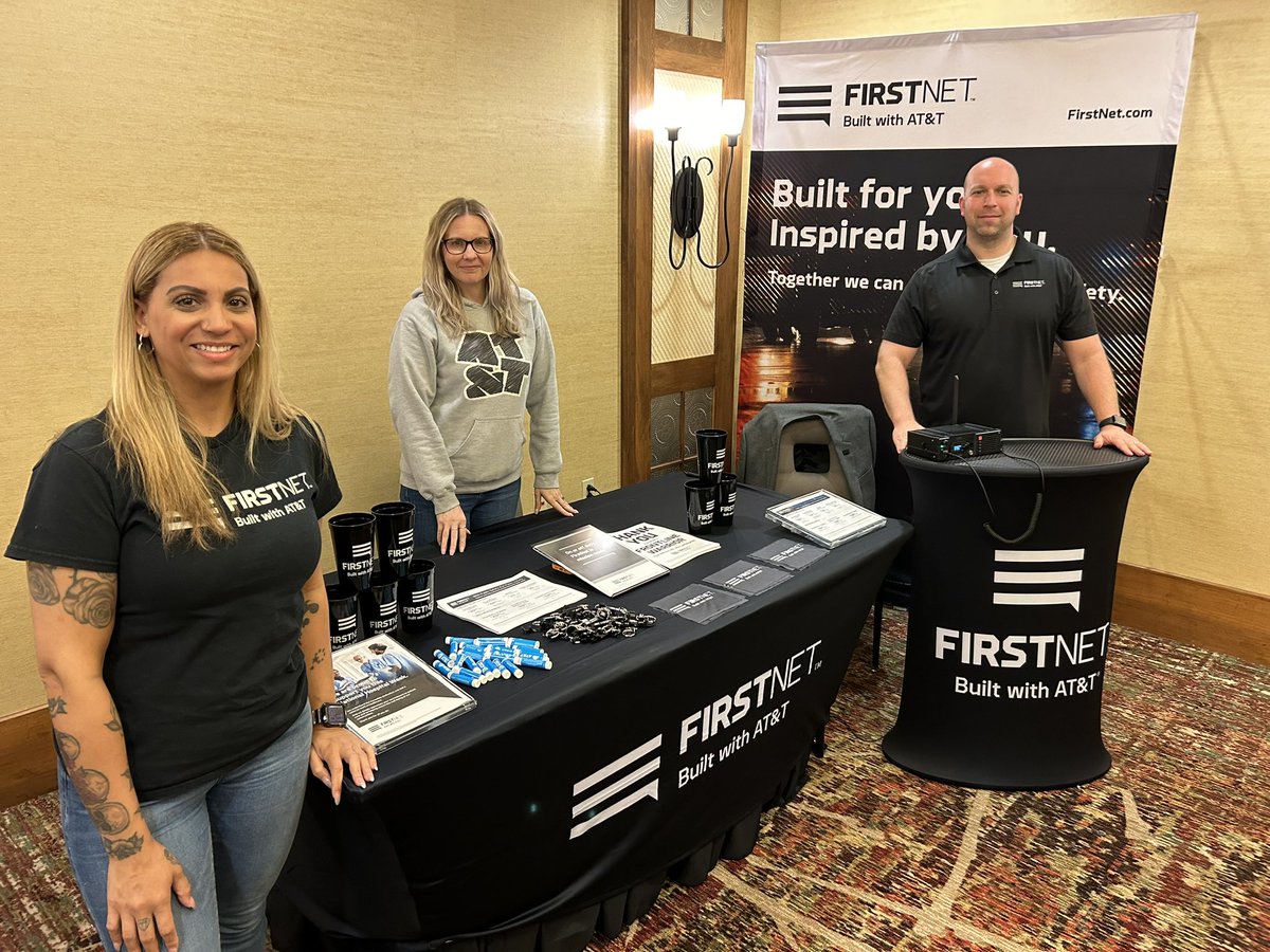 St. Luke’s Wilderness Medicine Event! <a href="/AmyG1007/">Amy George</a> <a href="/32JordanMichael/">Jordan</a> <a href="/MikeSBurgess_/">Michael</a> <a href="/realmccoy1988/">Connor McCoy</a> <a href="/404girl/">Betsy Francis</a> @TeamPVEOHPA