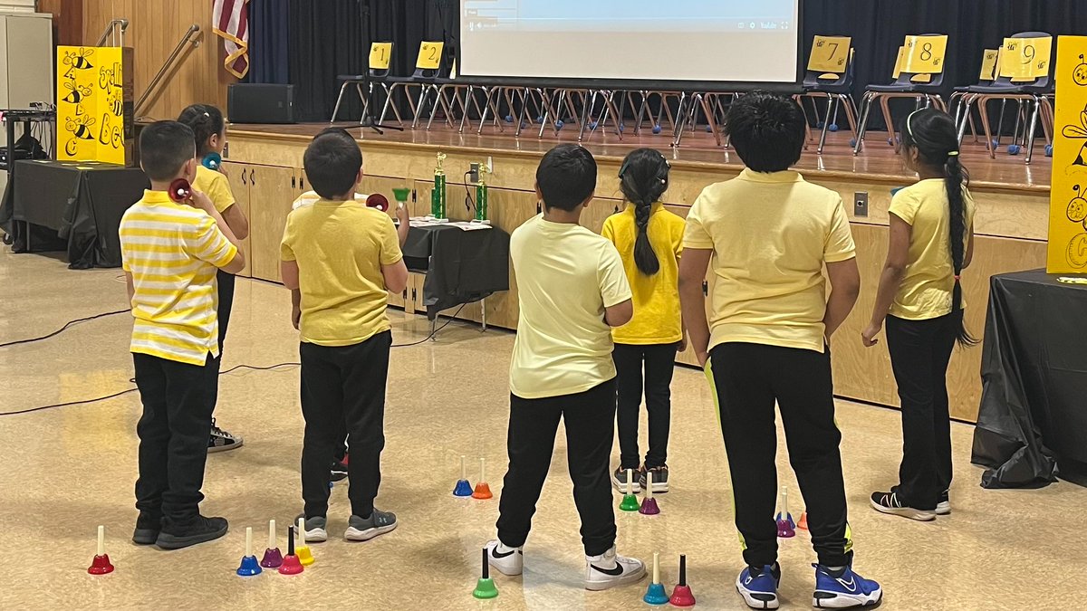 The Grandview Elementary 2nd-Grade Handbell Choir did a beautiful job as the opening act for the school’s recent Spelling Bee! Nine students practiced once a week to learn how to work together to perform the songs. #PwayArts #PwayInspires