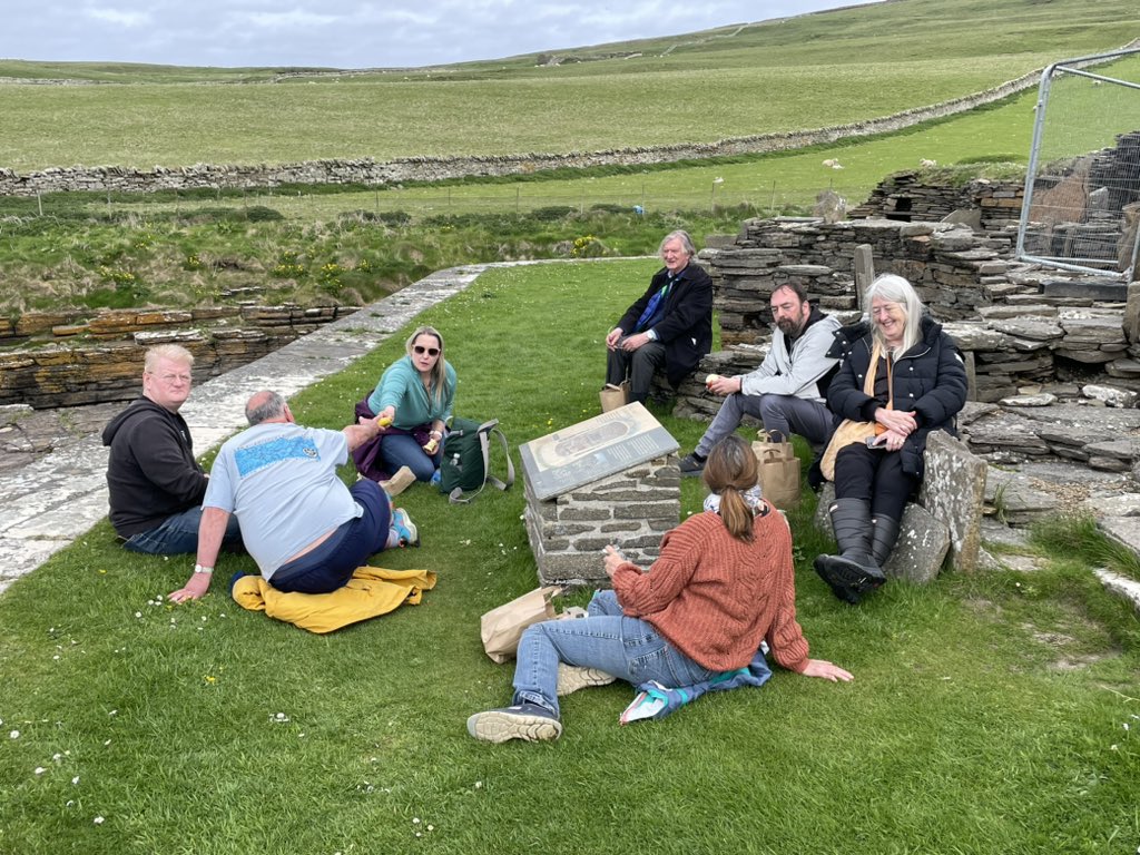Exploring the wonders of #Rousay with @wmarybeard @cavitcooke and the incredibly knowledgeable folk from @UHIArchaeology ,very much a school day for little ol' me!!!!