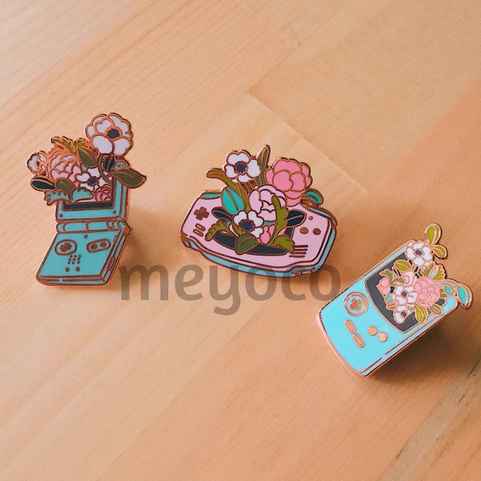 looking at my old merch from 2018  I made so many charms and enamel pins! Does anyone still own any of these? 