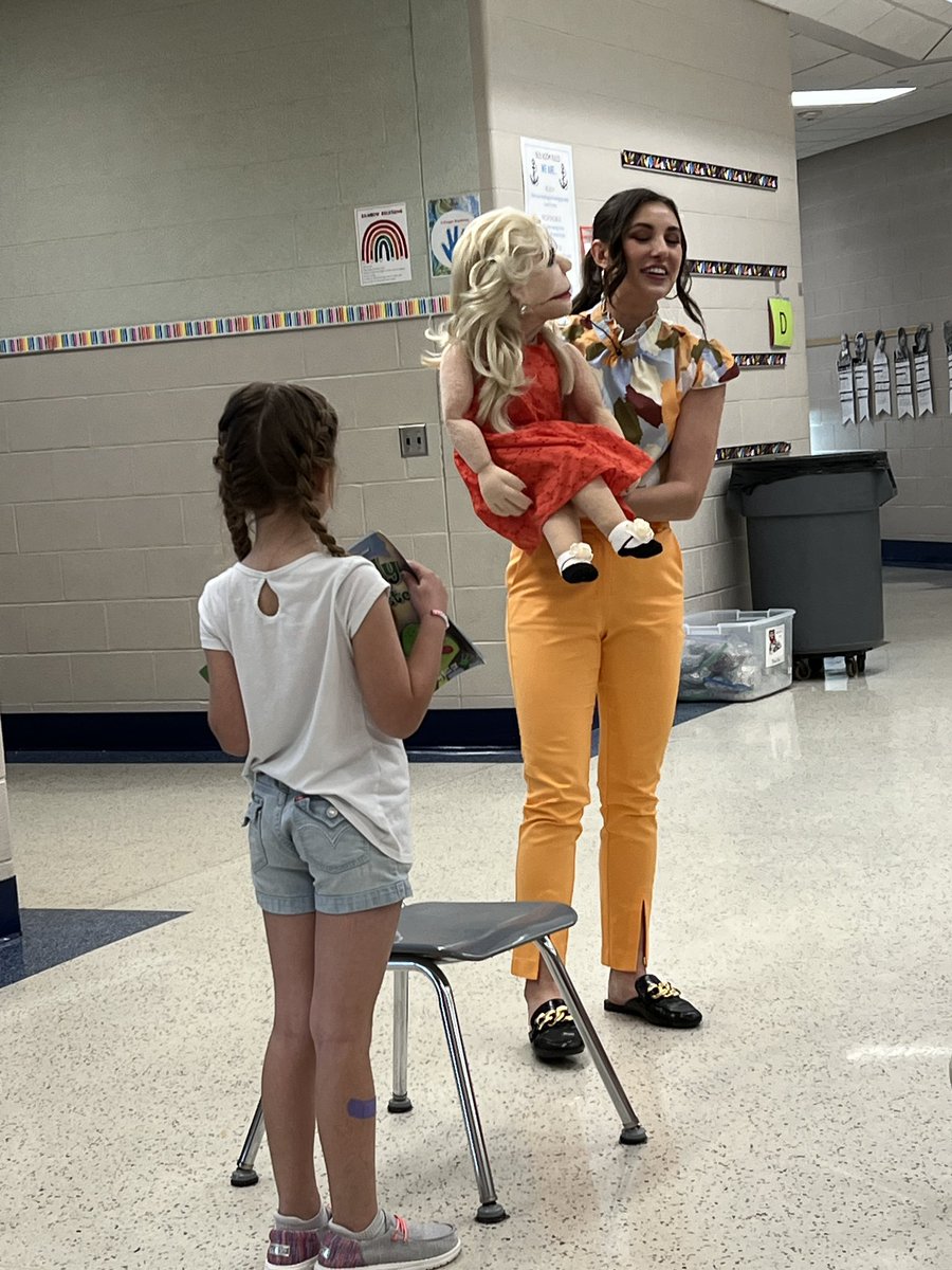 Thank you to meteorologist Mackenzie Bart and @fox8news for visiting North Elementary today. Our learners soaked in all the weather information shared and loved meeting Roxie! @mbartwx  #WeAreMidview