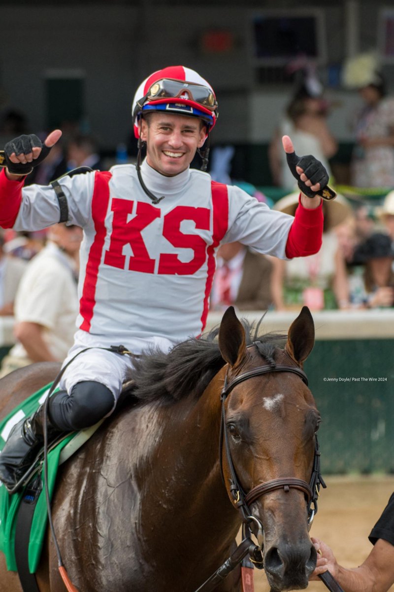 Flavien Prat and Program Trading (GB) by a head in the Grade I Turf Classic at Churchill Downs Saturday. Prat's Graded Stakes record '24 56 - Starts 17 - Wins (Most) 5 -2nds $5.7 million - Purses (Most) 30% - W% (Best) @PegramBrad Flavien now with 266 career Graded Stakes…