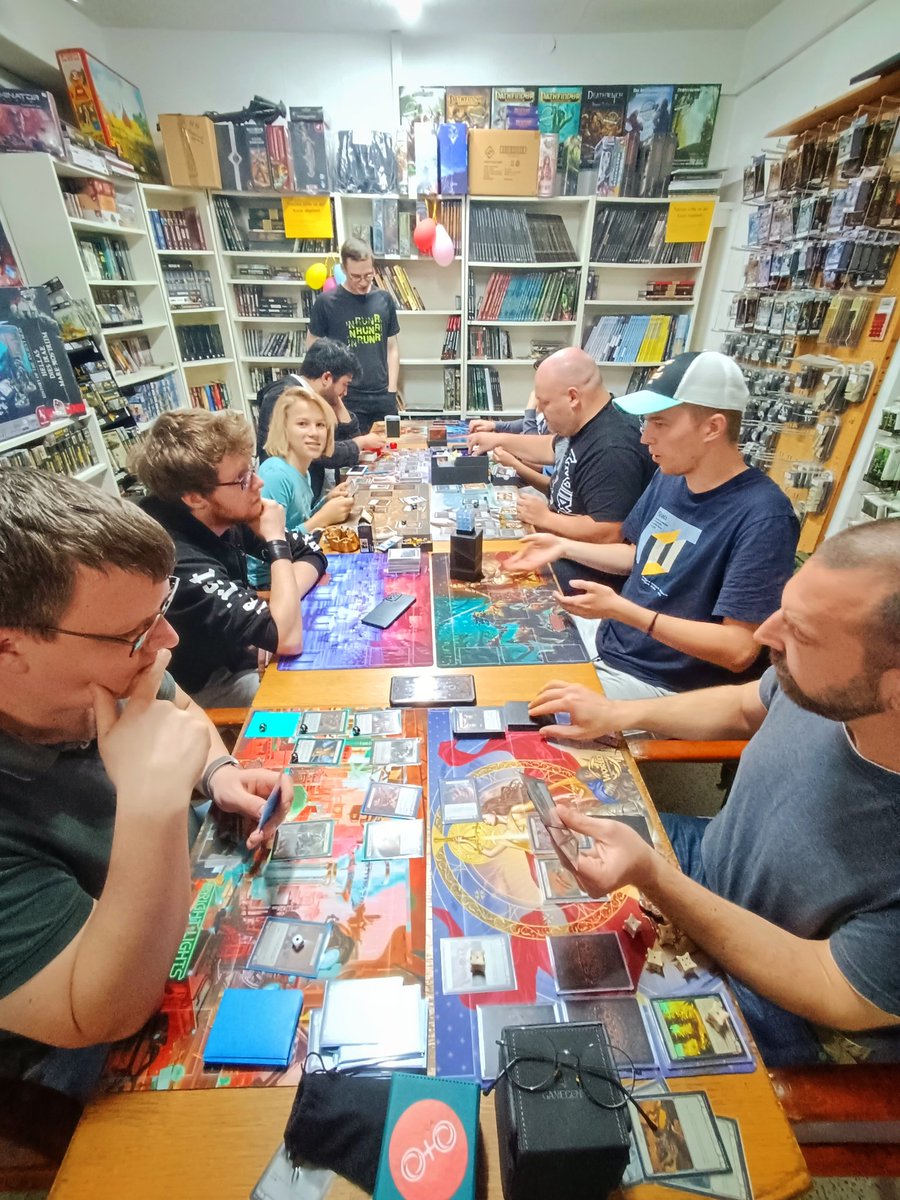 Our Blitz Armory is in full swing and people enjoy casual matches after an intense month of HVY CC games. #fabtcg