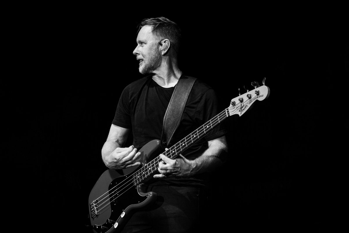 Foo Fighters tweet media