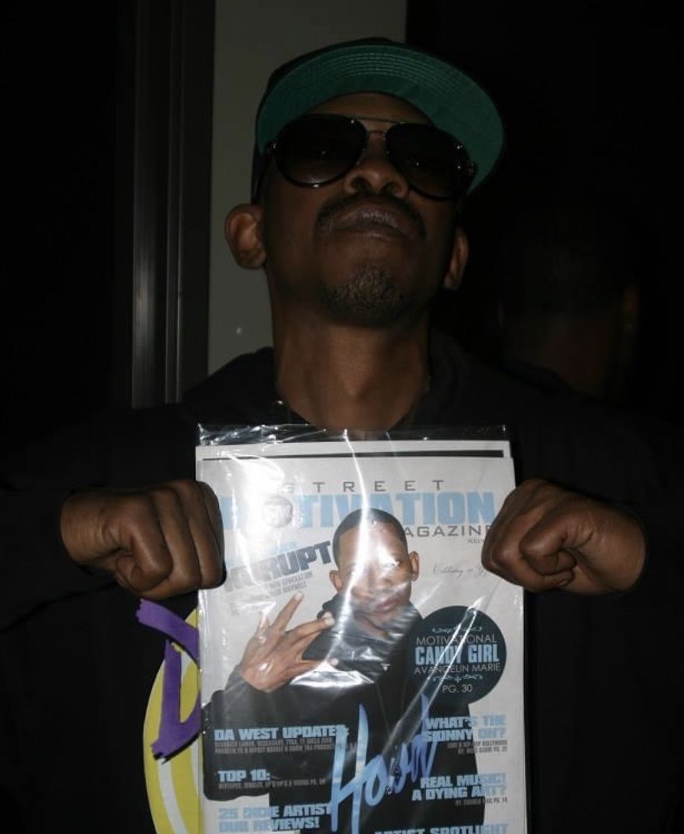 stmotivationmag's tweet photo. OH SH!T🌹We ❤️when our #westcoast LEGENDS @kurupt_gotti support they cover opp and #support the #1 indie #artist Mag. SAY OUR NAME😡🫡🙏🏾#dpg #snoopdogg #daz #ladyofrage #RBX #thaeastsidaz #soopafly https://t.co/ohbC1yo0Zn