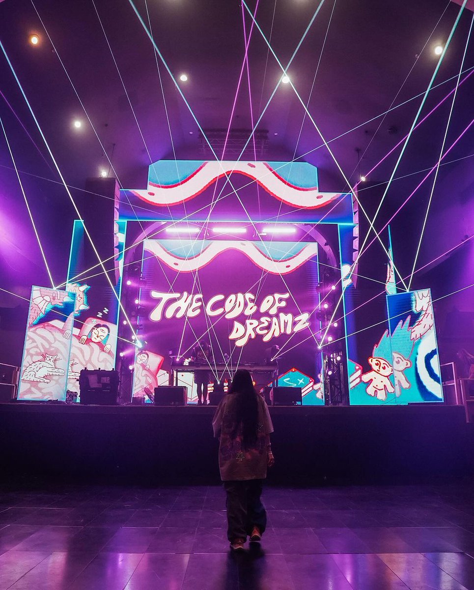 LOW TICKET ALERT! 🚨 @zingaramusic's The Code Of Dreamz Tour will come alive in #Tampa tomorrow night. Grab your tickets to the show because they are selling fast! tixr.com/e/94060