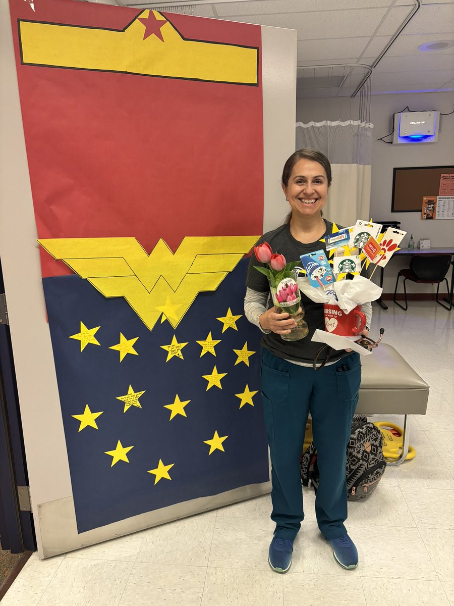 VHairston_DVHS's tweet image. Nurse Tuggerson is WONDER-ful &amp;amp; we are blessed to have her taking great care of our Cavaliers! Not only does she take care of their medical needs, she takes care of their mind &amp;amp; hearts too! She’s built great relationships with so many Cavaliers. She’s #Chasing100 each day! 🧡💙